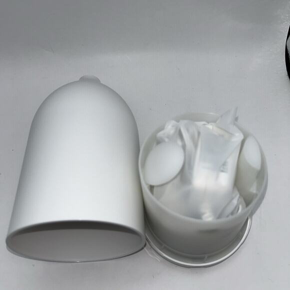 Young Living Make a Shift Essential Solutions Kit + Book Diffuser 6 Oils NEW - Picture 3 of 9